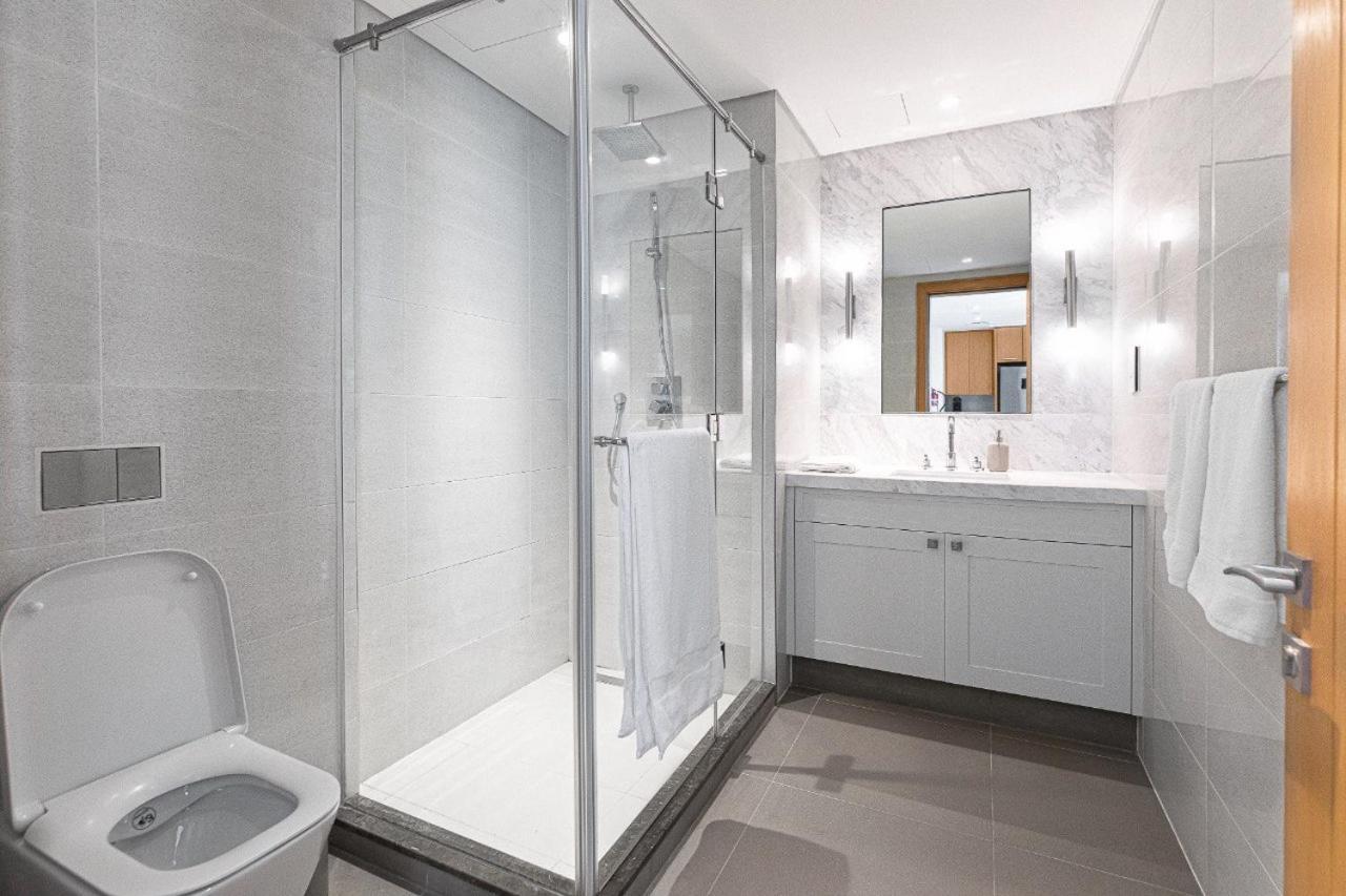 Апартаменти Opera Grand Luxury 1 Bedroom In Downtown Sea And View Дубай